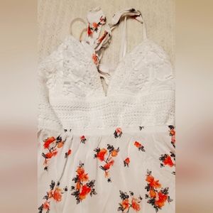 Small ditsy flower dress small